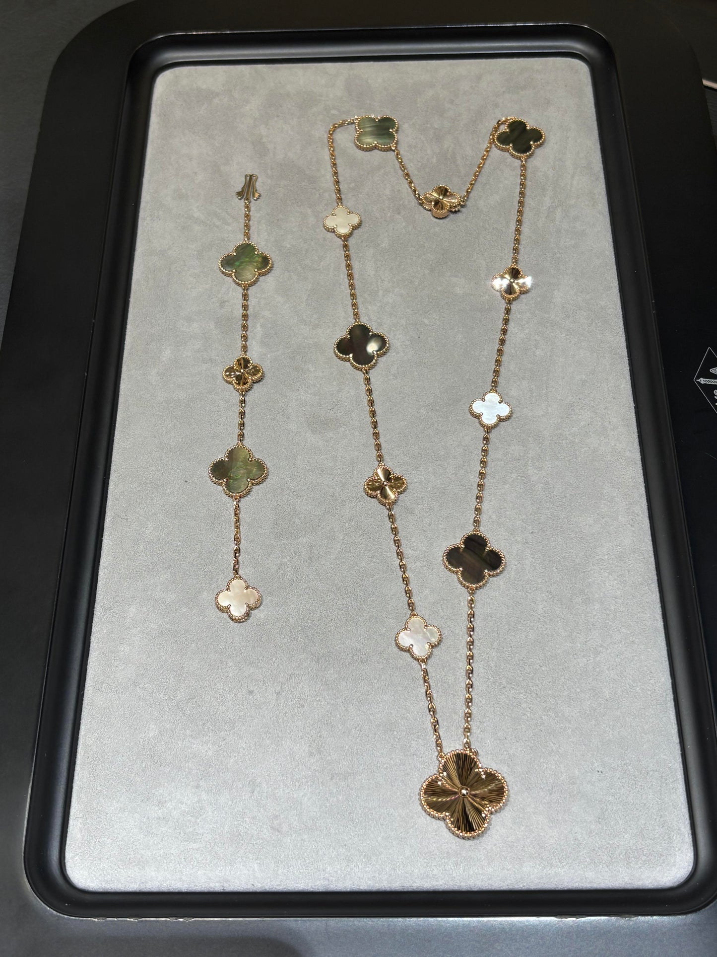 [¡®Lume Jewelry¡¯] 25 NEW CLOVER 15 MOTIFS GRAY MOTHER-OF-PEARL