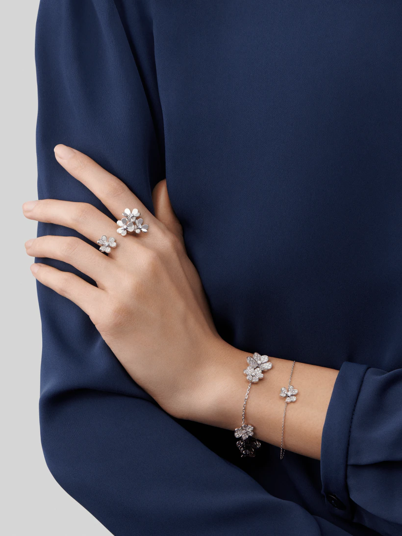 ¡®Lume Jewelry¡¯FRIVOLE SILVER FLOWER DIAMOND BRACELET