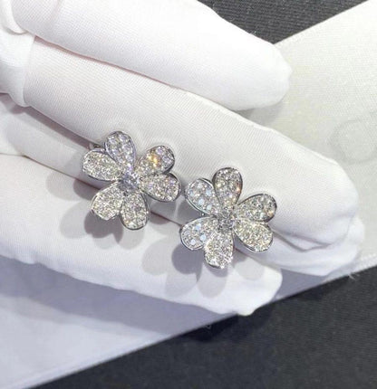 ¡®Lume Jewelry¡¯FRIVOLE SILVER FLOWER DIAMOND EARRINGS