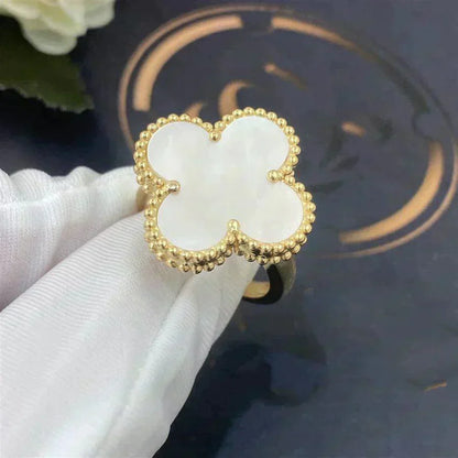 ¡®Lume Jewelry¡¯CLOVER WHITE MOP RING