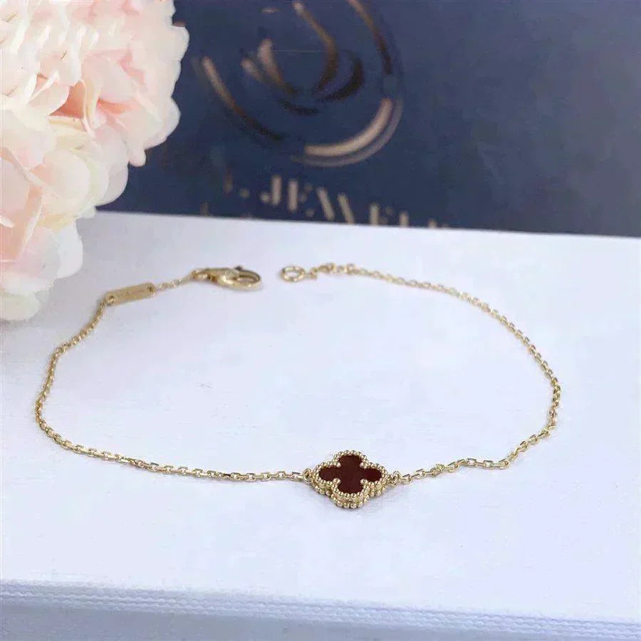 ¡®Lume Jewelry¡¯CLOVER  CARNELIAN SINGLE FLOWER BRACELET