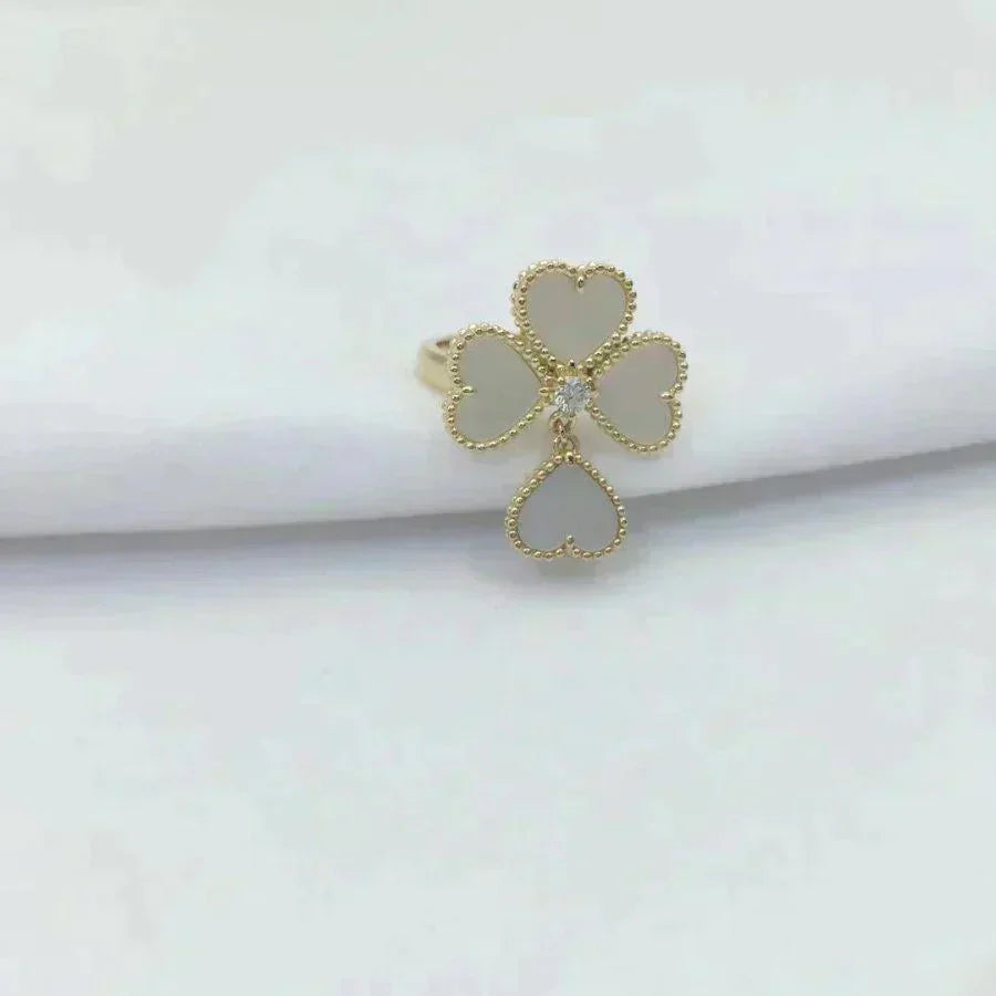 ¡®Lume Jewelry¡¯SWEET CLOVER WHITE MOP RING