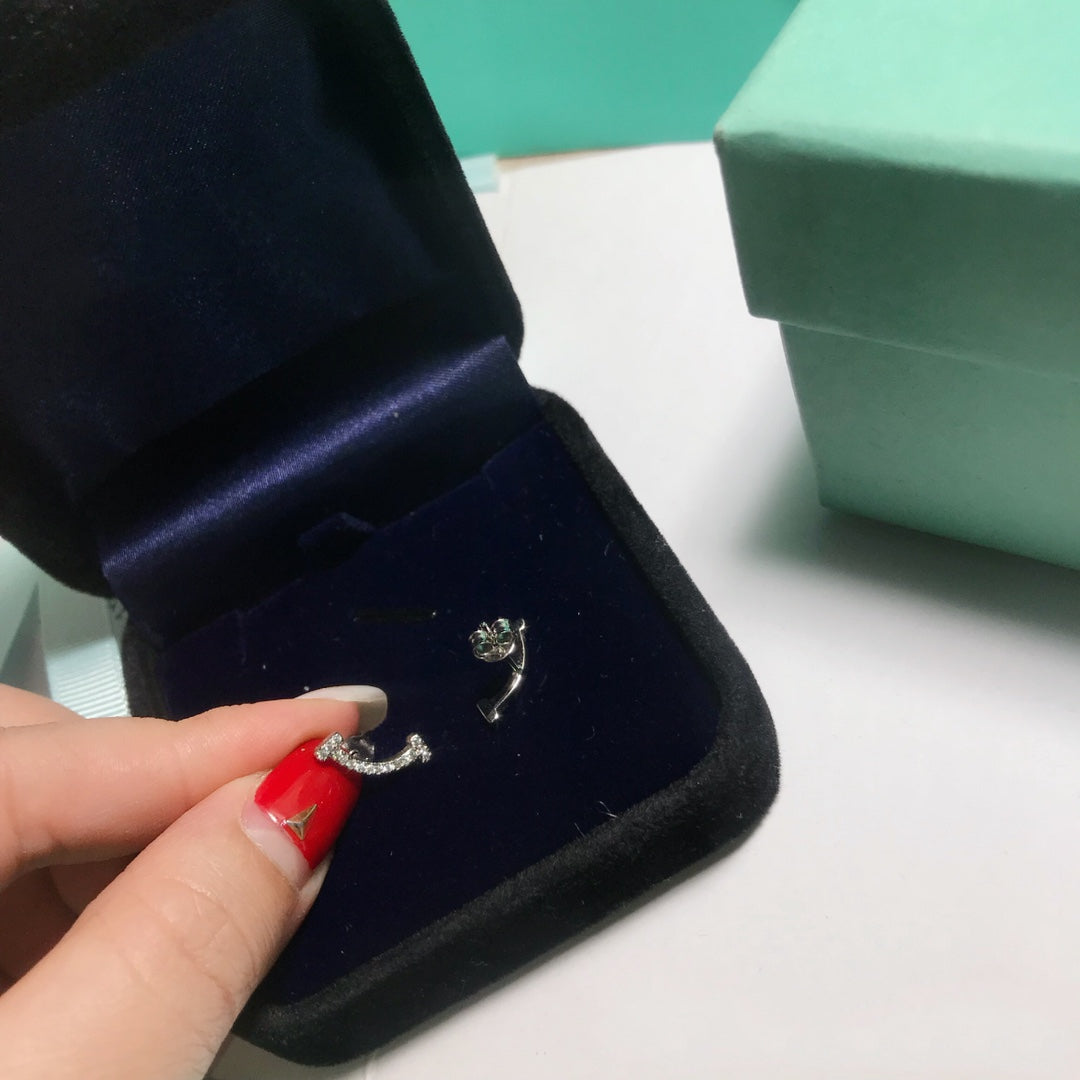 [Lume Jewelry]SMILE DIAMOND EARRINGS
