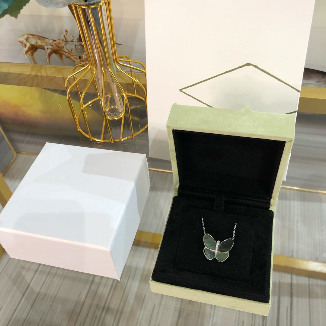 ¡®Lume Jewelry¡¯LARGE BUTTERFLY SILVER PENDANT DIAMOND NECKLACE