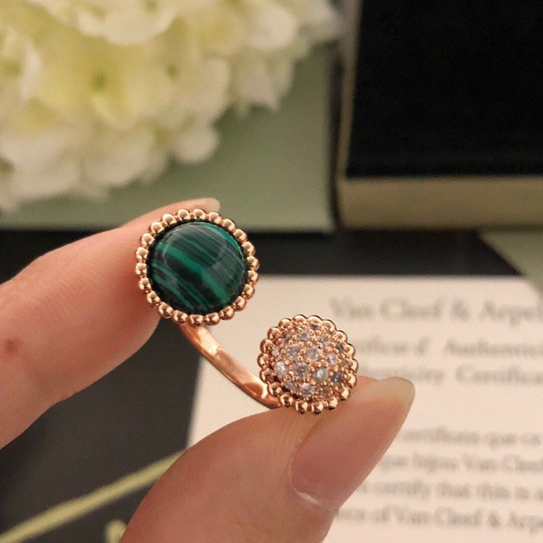 ¡®Lume Jewelry¡¯PERLEE COULEURS DIAMOND ROSE GOLD BETWEEN THE FINGER RING