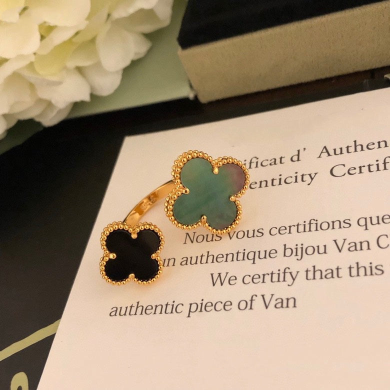 ¡®Lume Jewelry¡¯CLOVER BETWEEN THE FINGER RING