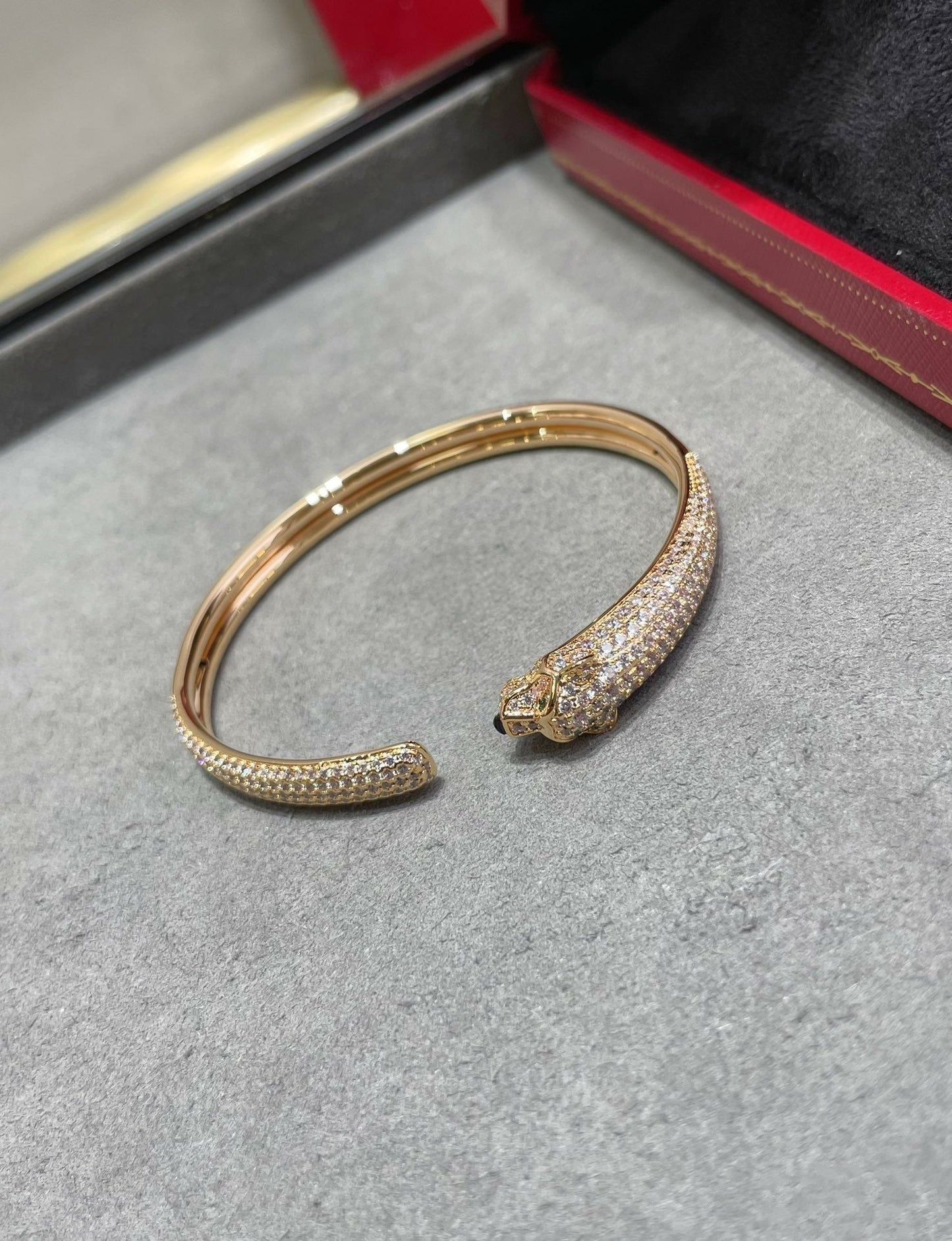 ¡®Lume Jewelry¡¯PANTHERE FULL DIAMOND OPEN BRACELET