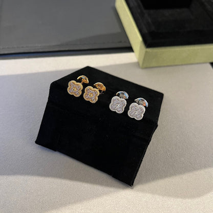 ¡®Lume Jewelry¡¯CLOVER MINI DIAMOND STUD EARRINGS